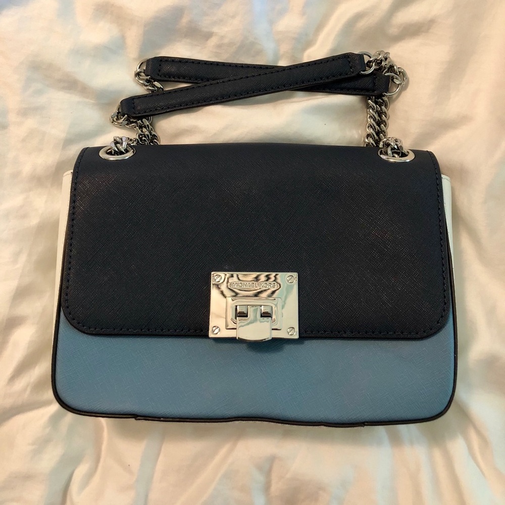 Michael Kors shoulder / crossbody purse